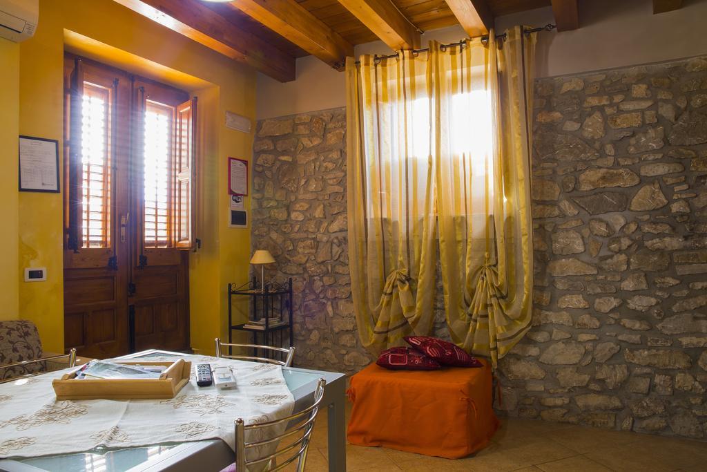 Casa Vacanze Caccamo Santa Lucia Luaran gambar