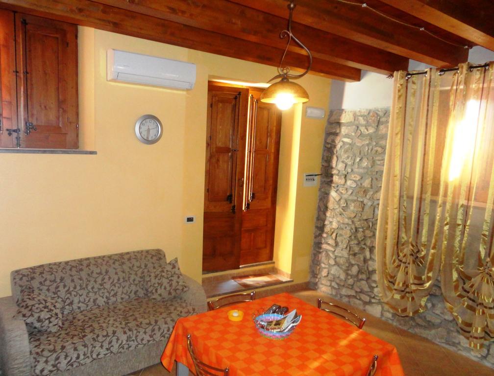 Casa Vacanze Caccamo Santa Lucia Bilik gambar